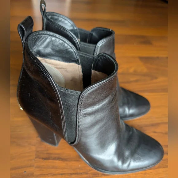 MICHAEL Michael Kors Evaline Heeled Booties Black Size 8.5 - Picture 3 of 10